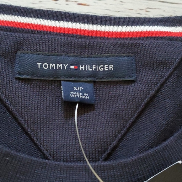 🆕️ TOMMY HILFIGER MEN'S CREWNECK SWEATER - Picture 6 of 8